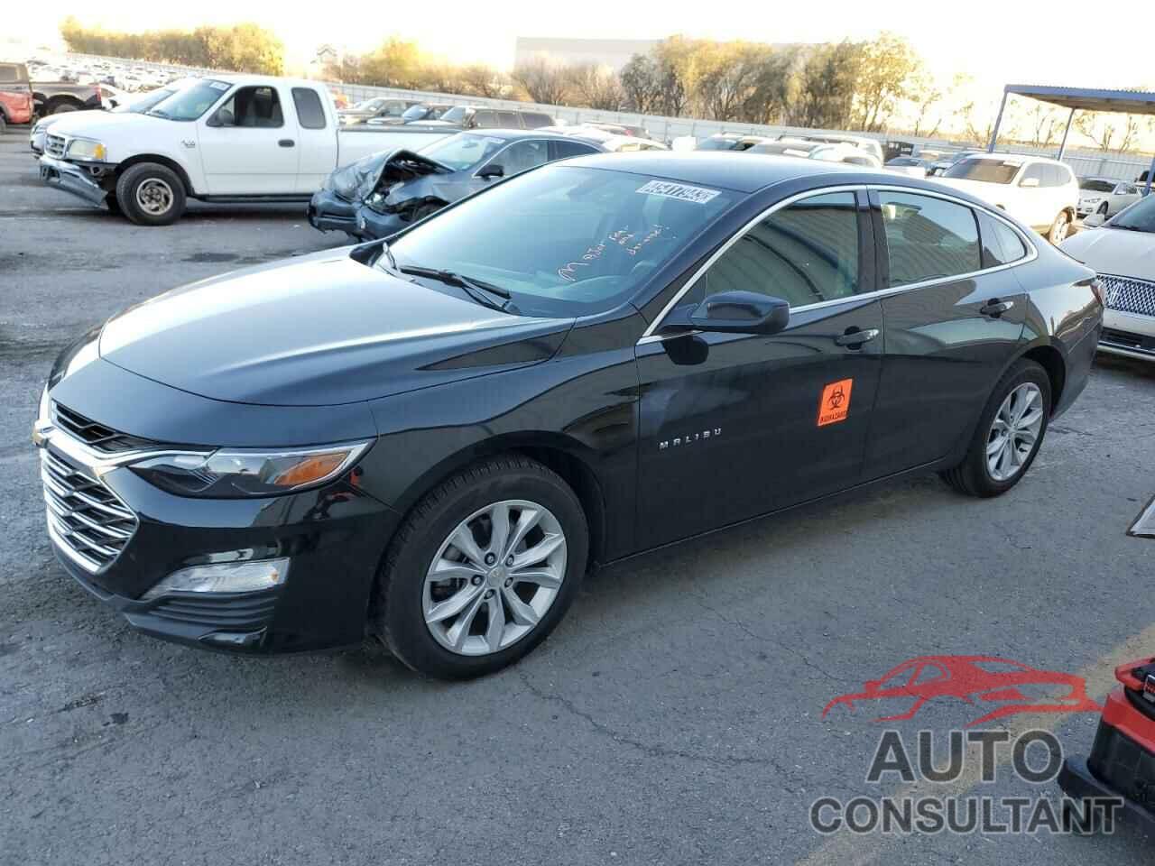 CHEVROLET MALIBU 2022 - 1G1ZD5ST2NF120413