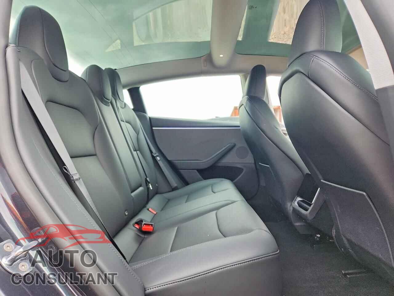 TESLA MODEL 3 2026 - 5YJ3E1EA1TF127013