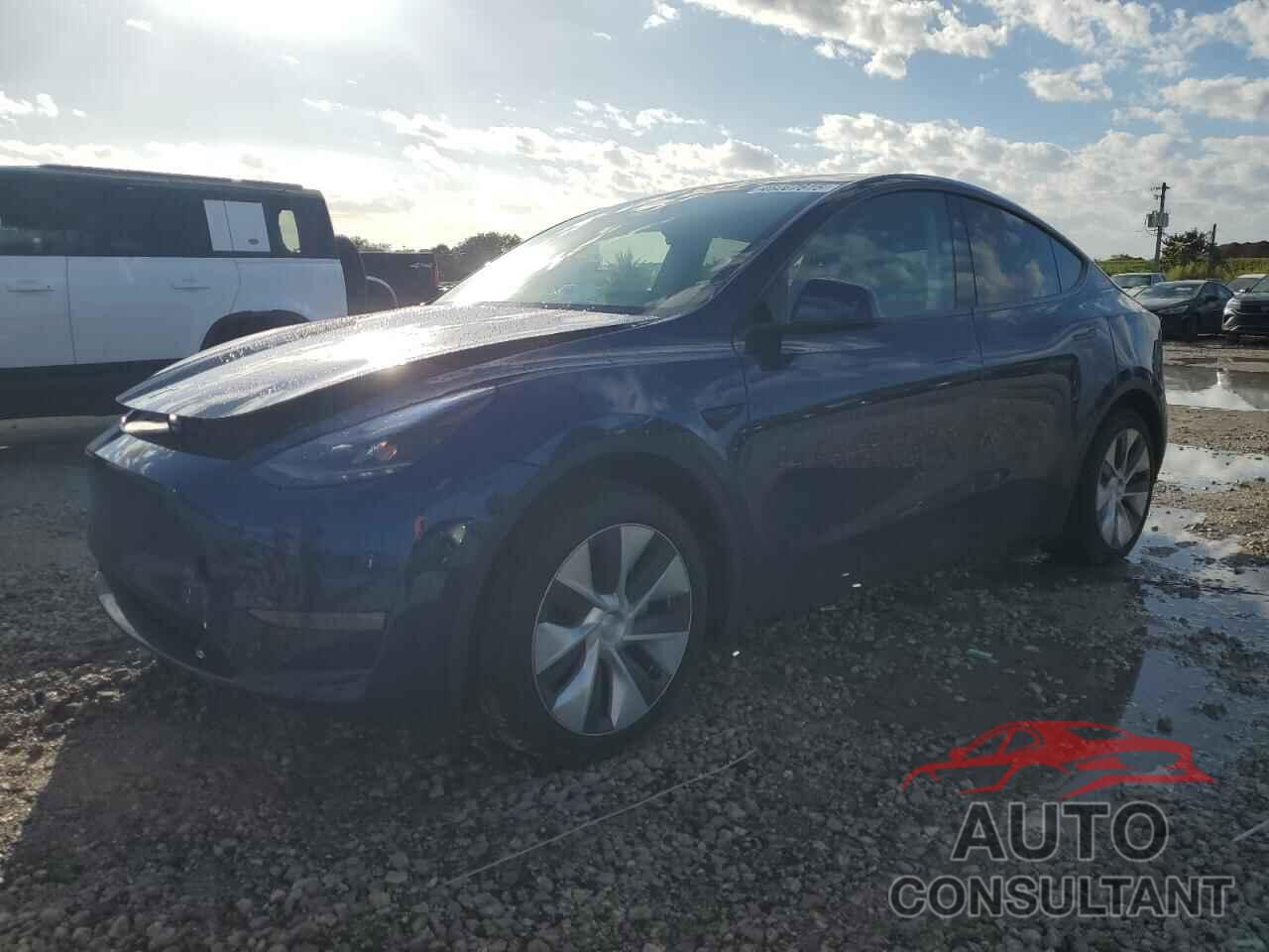 TESLA MODEL Y 2024 - 7SAYGDEE6RA226097