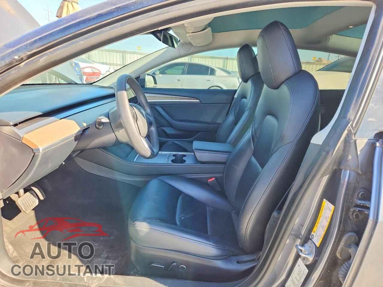 TESLA MODEL 3 2023 - 5YJ3E1EA0PF423503