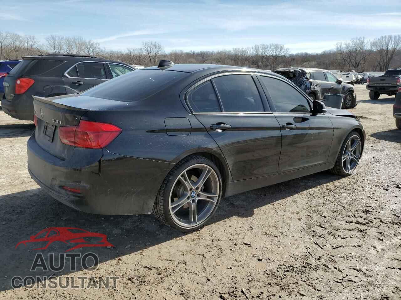BMW 3 SERIES 2016 - WBA8E3G54GNU05540