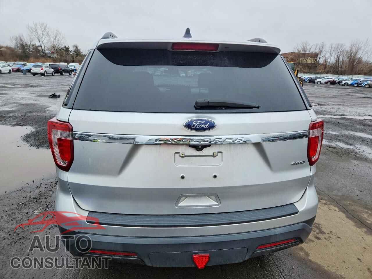 FORD EXPLORER 2018 - 1FM5K8B8XJGB60540