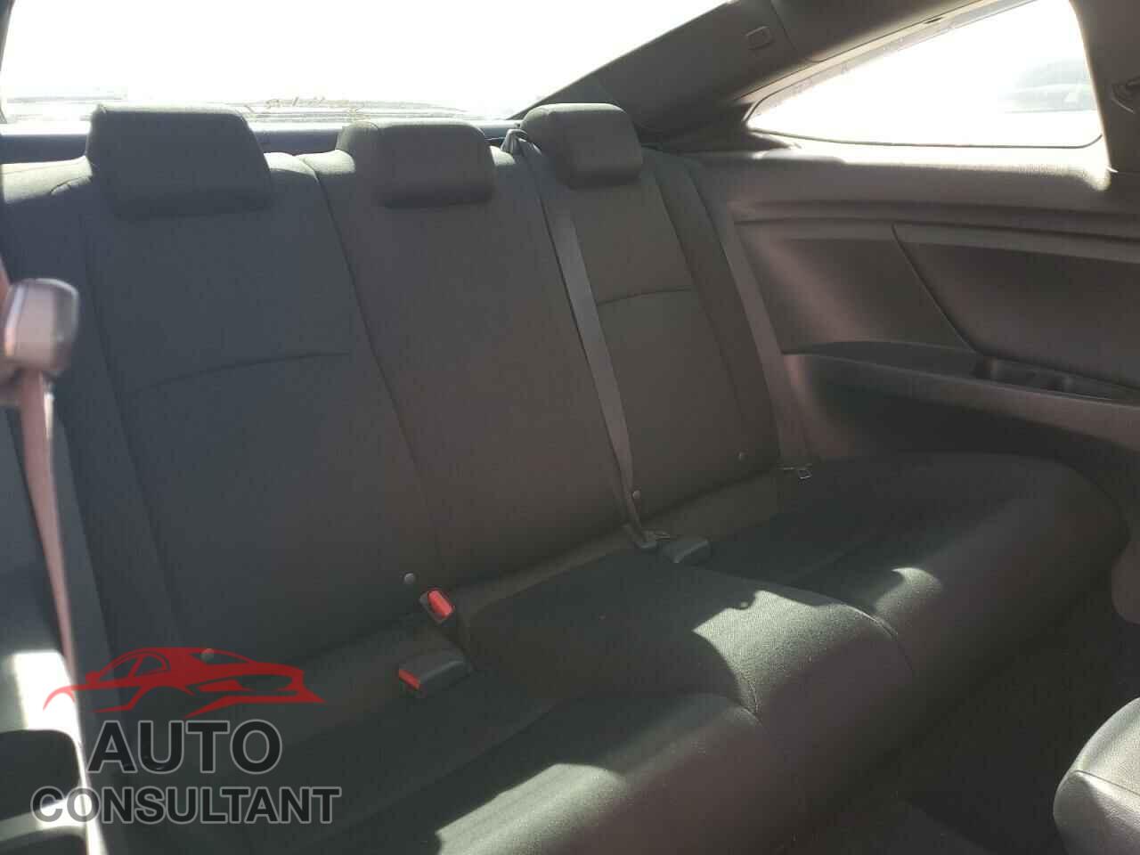 HONDA CIVIC 2018 - 2HGFC3A52JH753086