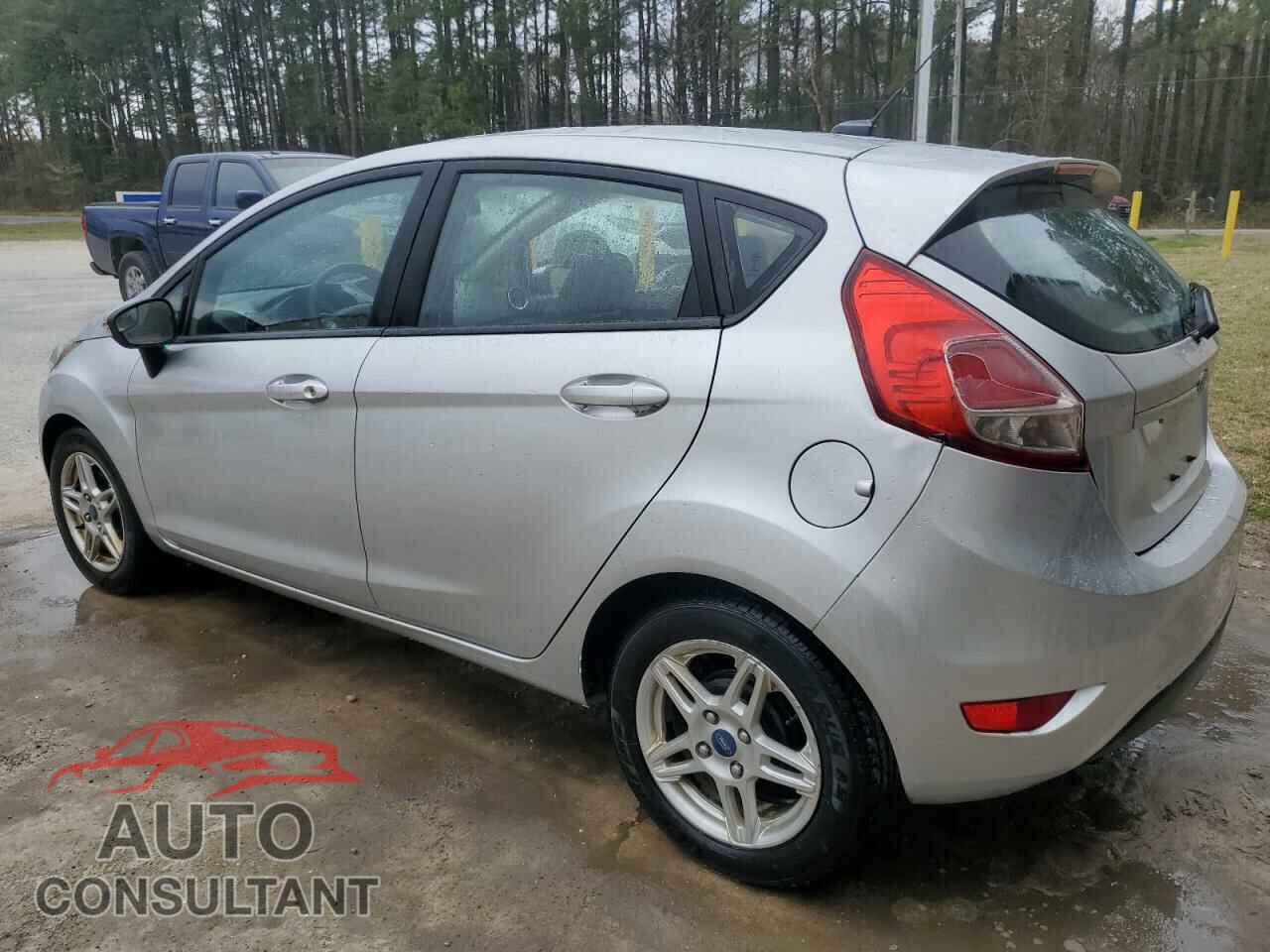 FORD FIESTA 2018 - 3FADP4EJ2JM105715