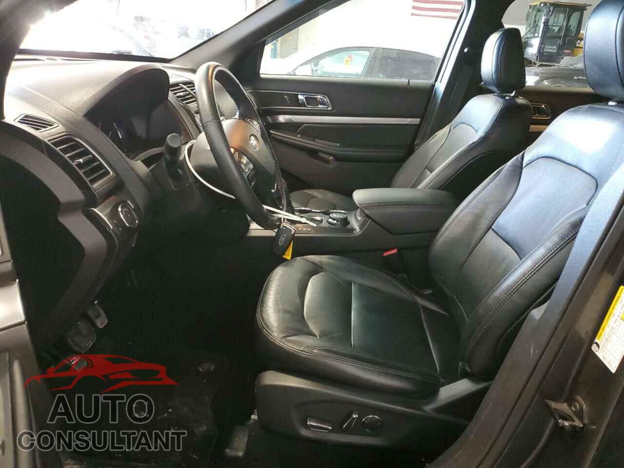 FORD EXPLORER 2018 - 1FM5K8D82JGC42369