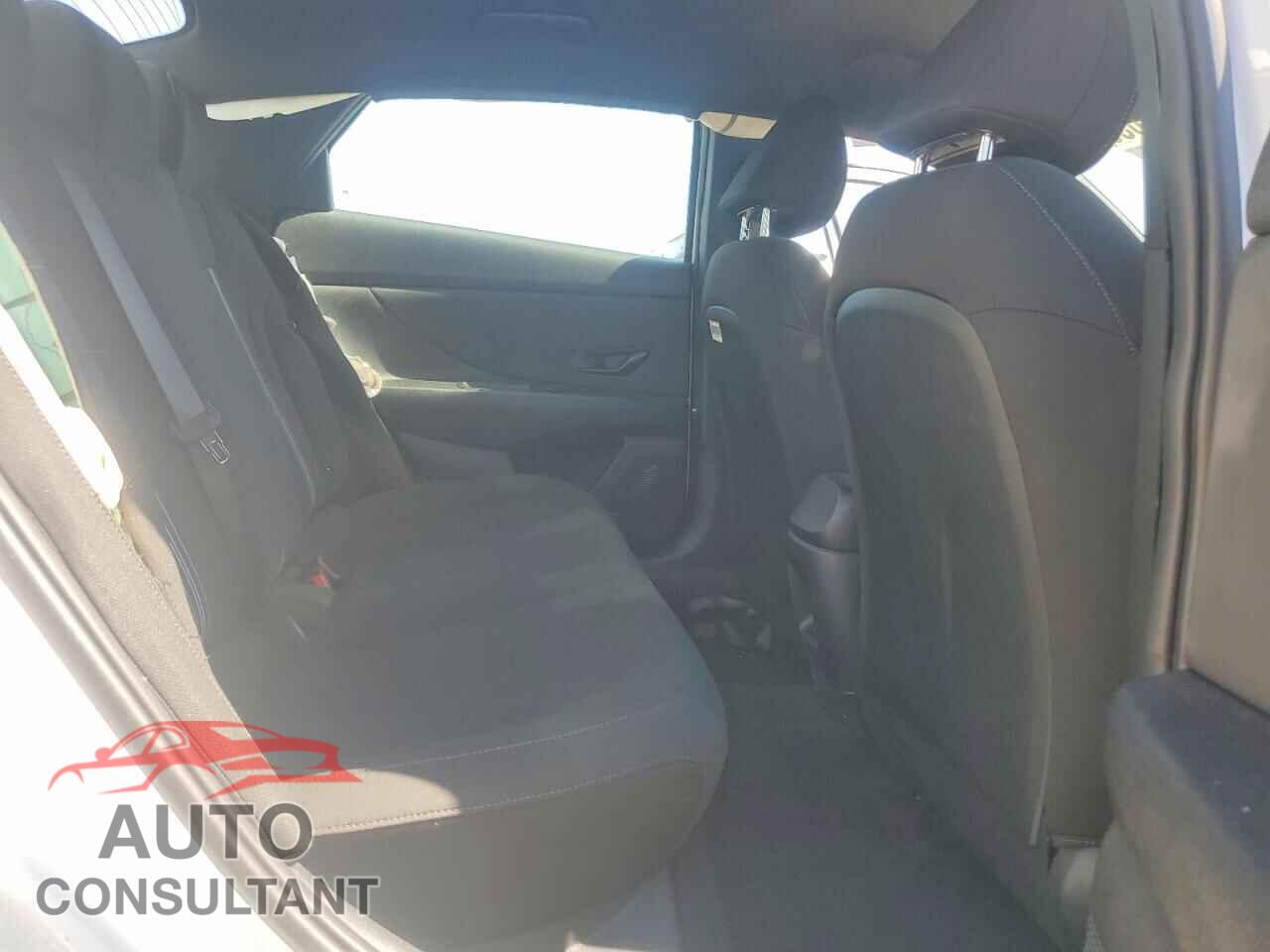 HYUNDAI ELANTRA 2025 - KMHLM4DG6SU007722