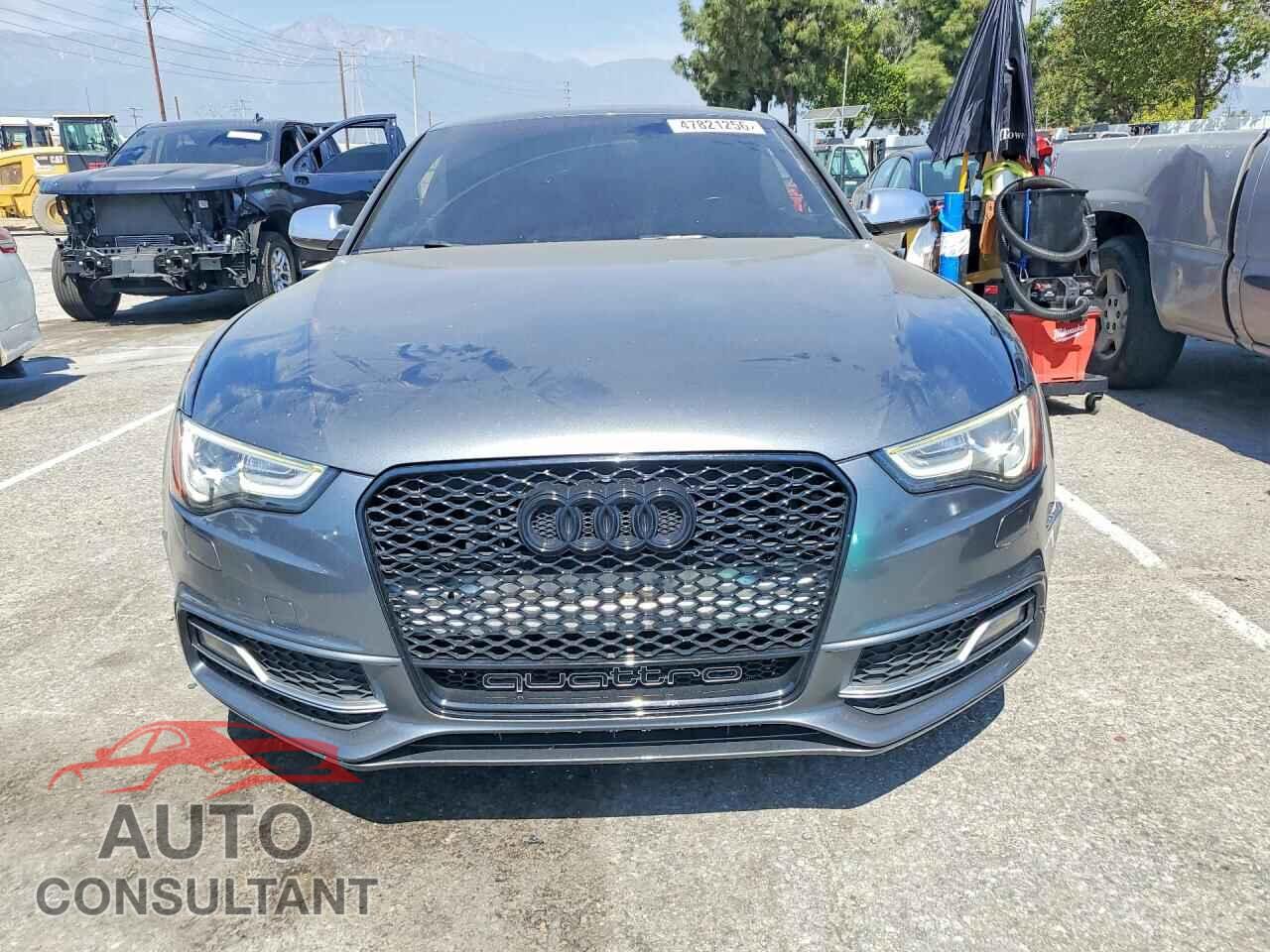 AUDI S5/RS5 2015 - WAUCGAFR8FA018721