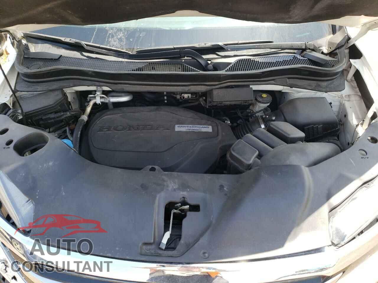 HONDA PILOT 2017 - 5FNYF5H96HB032661