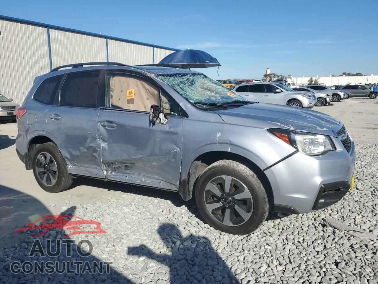 SUBARU FORESTER 2017 - JF2SJAJC4HH477582