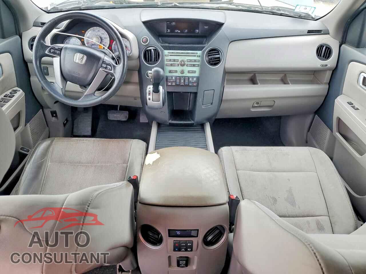 HONDA PILOT 2011 - 5FNYF4H40BB089749