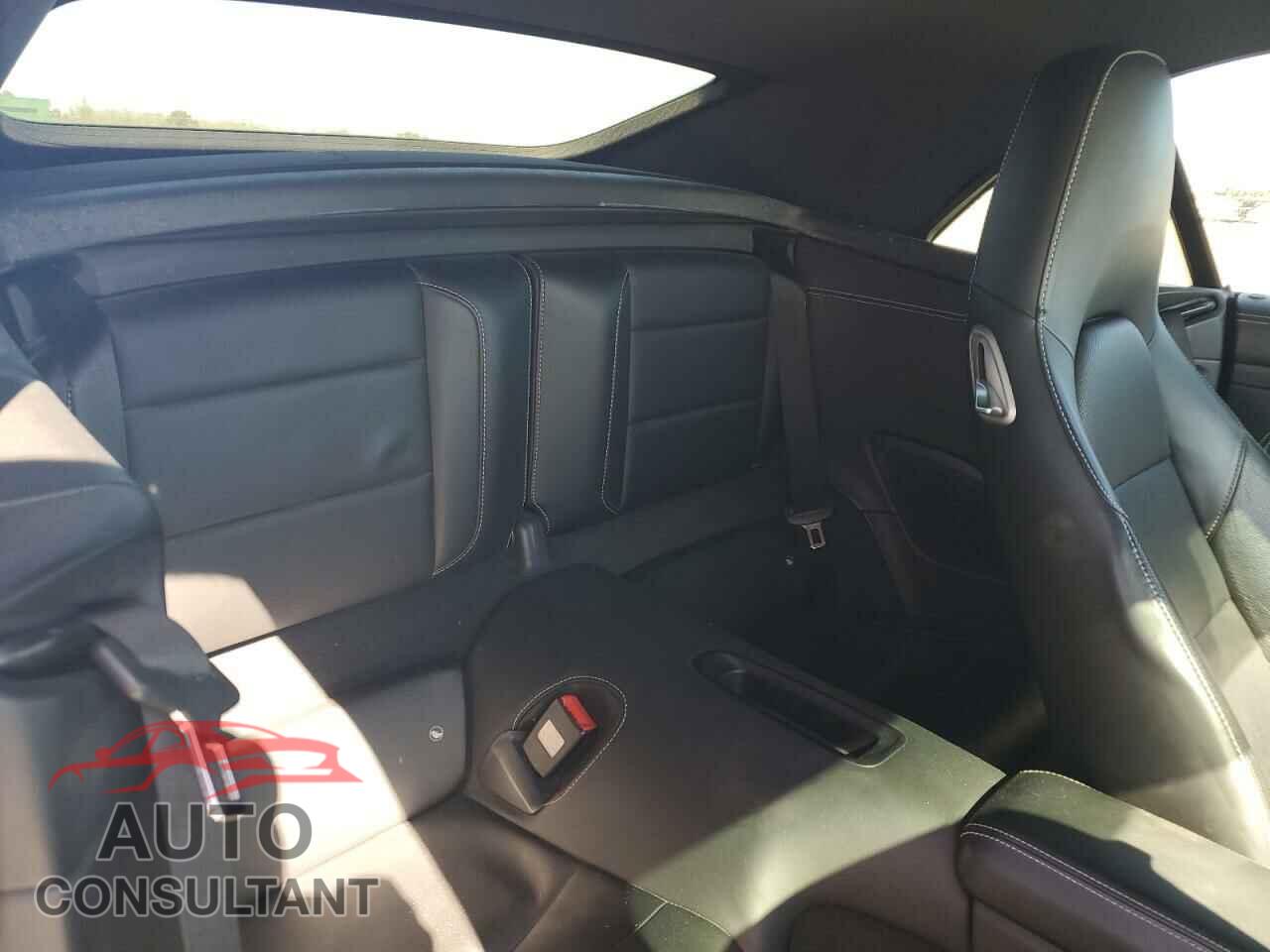 PORSCHE 911 2018 - WP0CB2A99JS147553