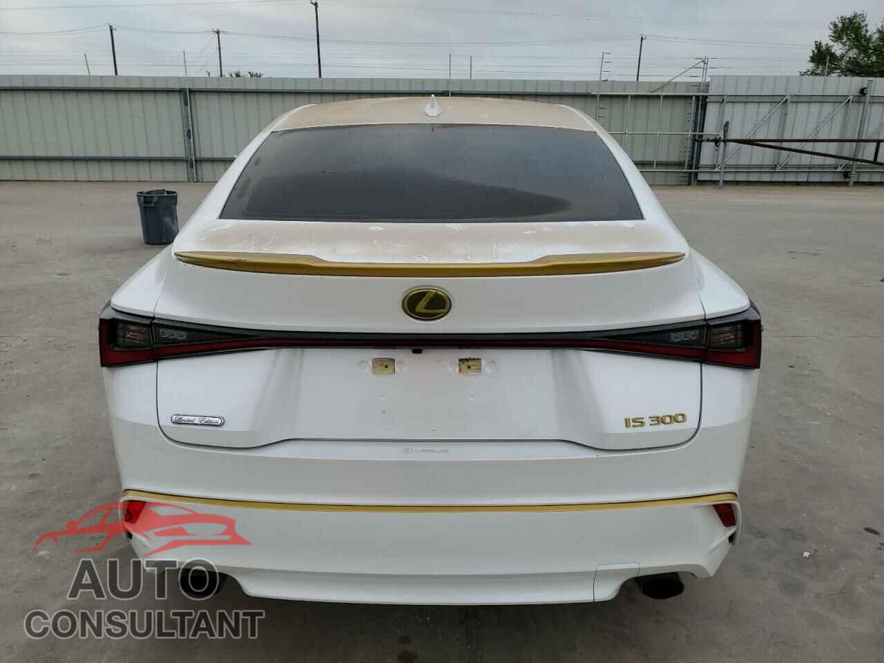 LEXUS IS 2021 - JTHAA1D2XM5112380