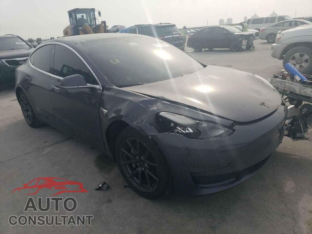 TESLA MODEL 3 2019 - 5YJ3E1EA9KF464270
