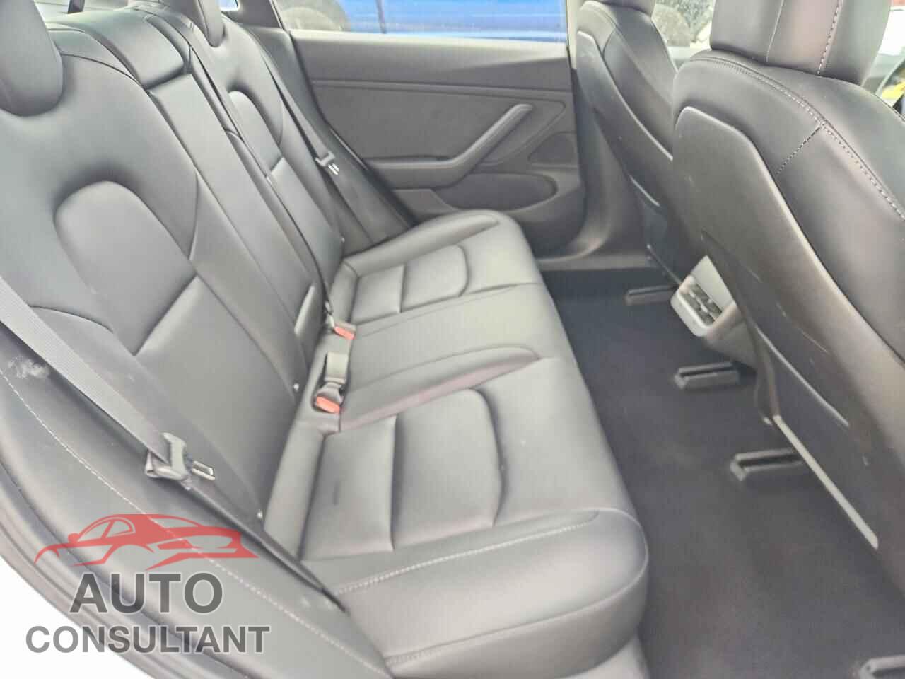 TESLA MODEL 3 2018 - 5YJ3E1EA5JF161808