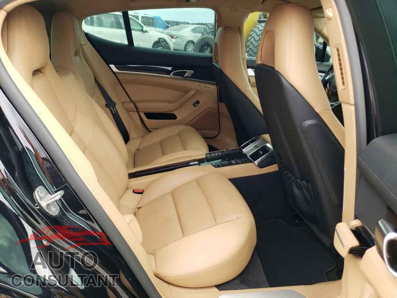 PORSCHE PANAMERA 2015 - WP0AA2A77FL005678