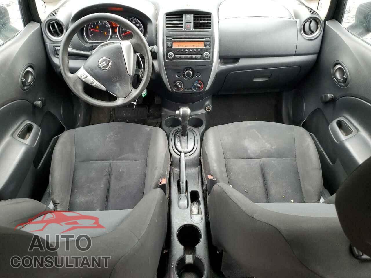 NISSAN VERSA 2017 - 3N1CE2CP3HL353885