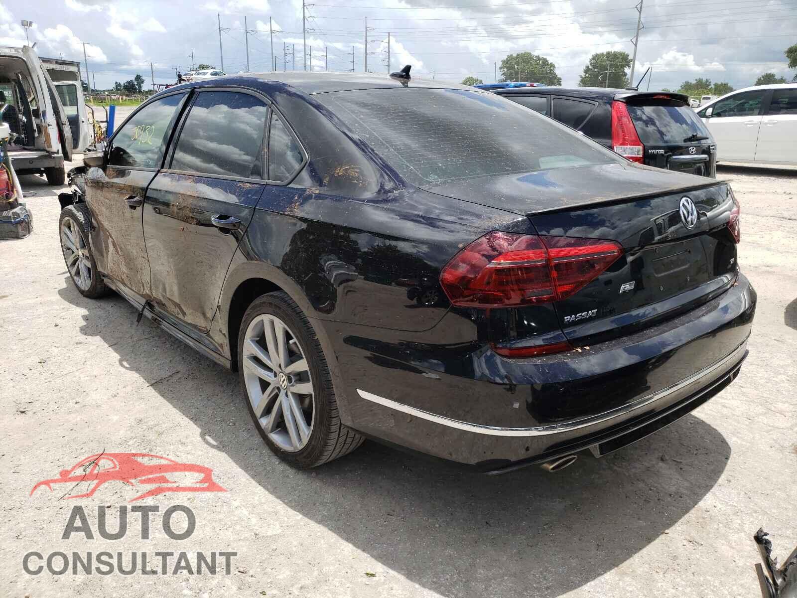 VOLKSWAGEN PASSAT 2018 - 1VWAA7A35JC014296