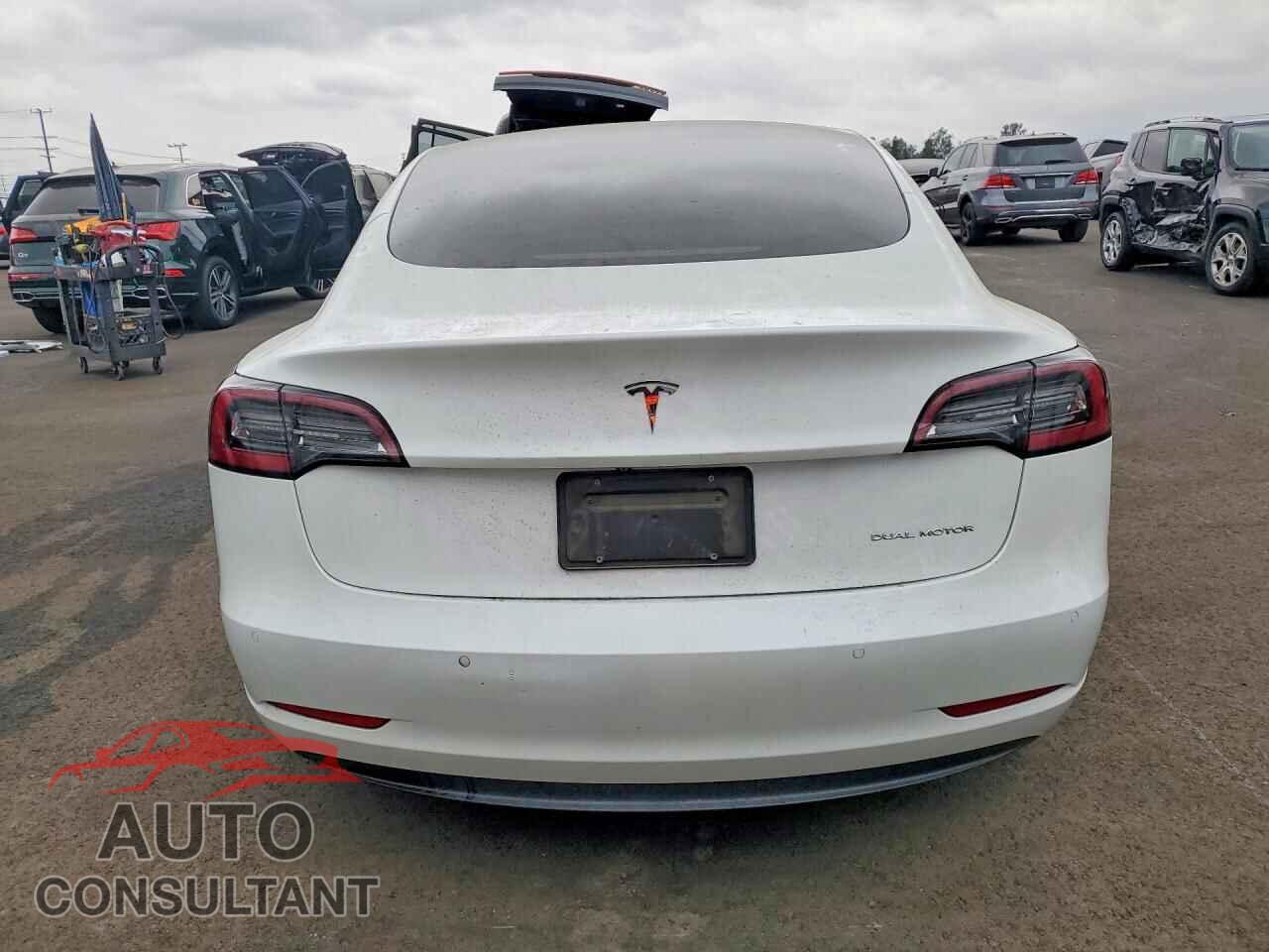 TESLA MODEL 3 2022 - 5YJ3E1EB0NF359999