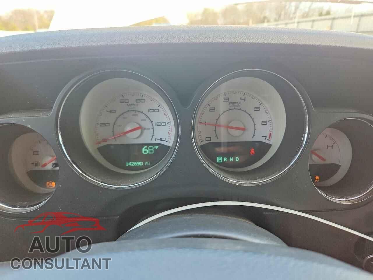 DODGE CHALLENGER 2013 - 2C3CDYAG4DH685802