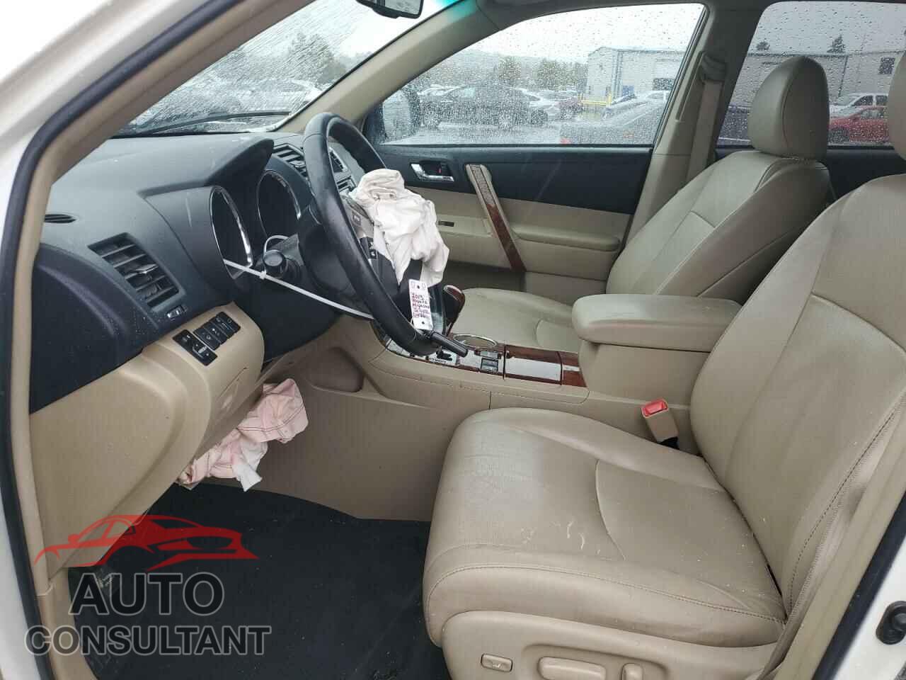 TOYOTA HIGHLANDER 2013 - 5TDDK3EH8DS210666