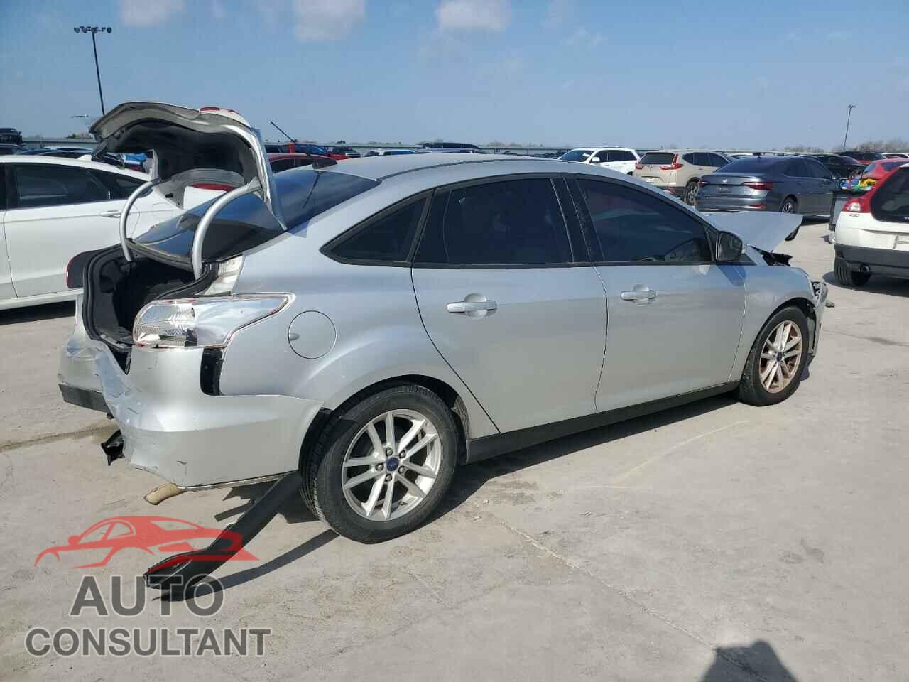 FORD FOCUS 2015 - 1FADP3F22FL343803
