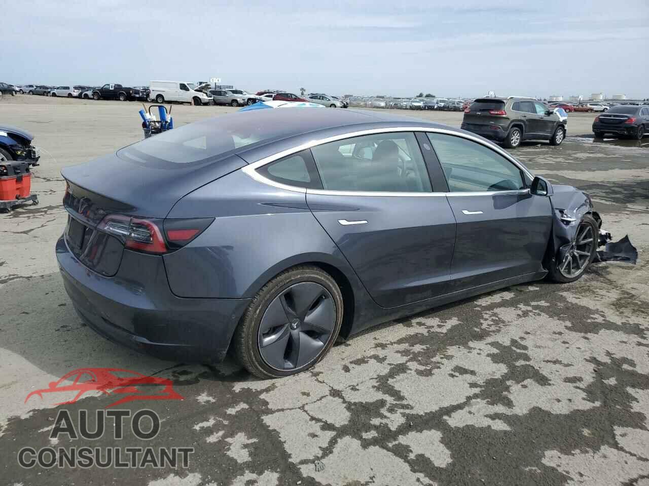 TESLA MODEL 3 2018 - 5YJ3E1EA1JF158257