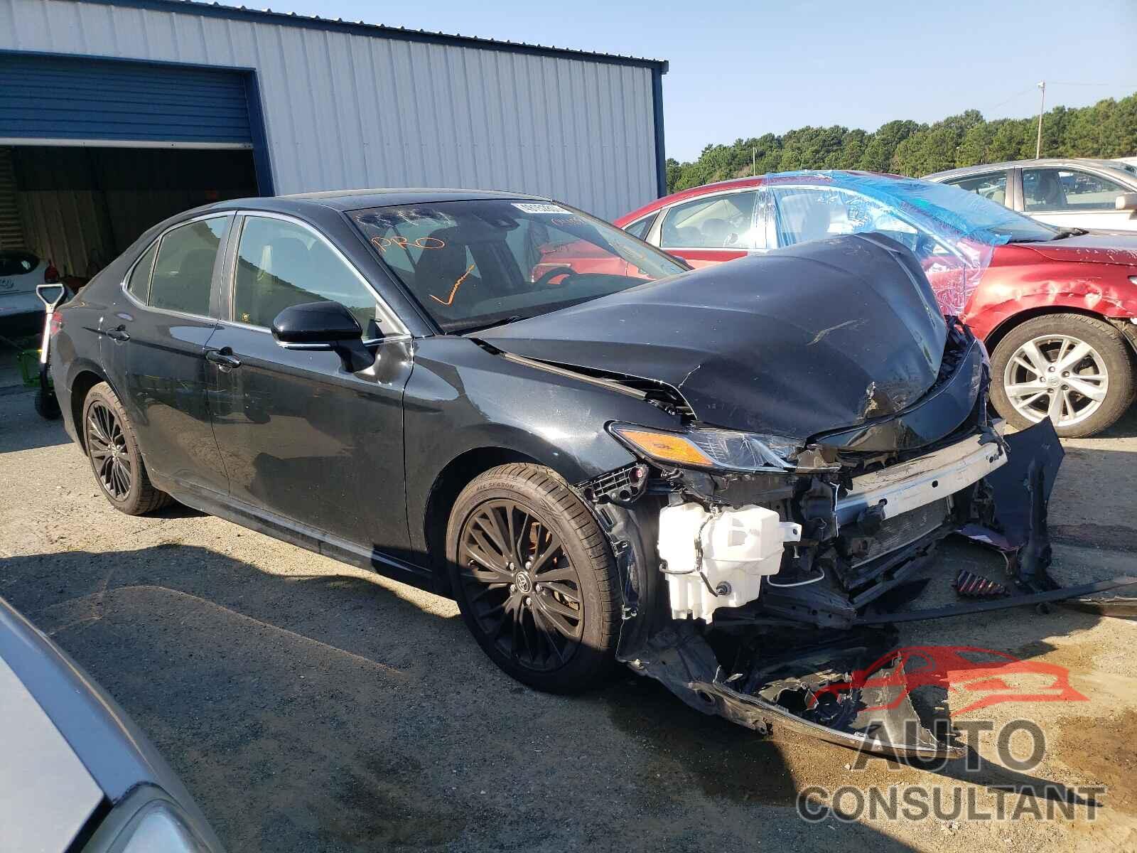 TOYOTA CAMRY 2018 - JTNB11HK2J3041081