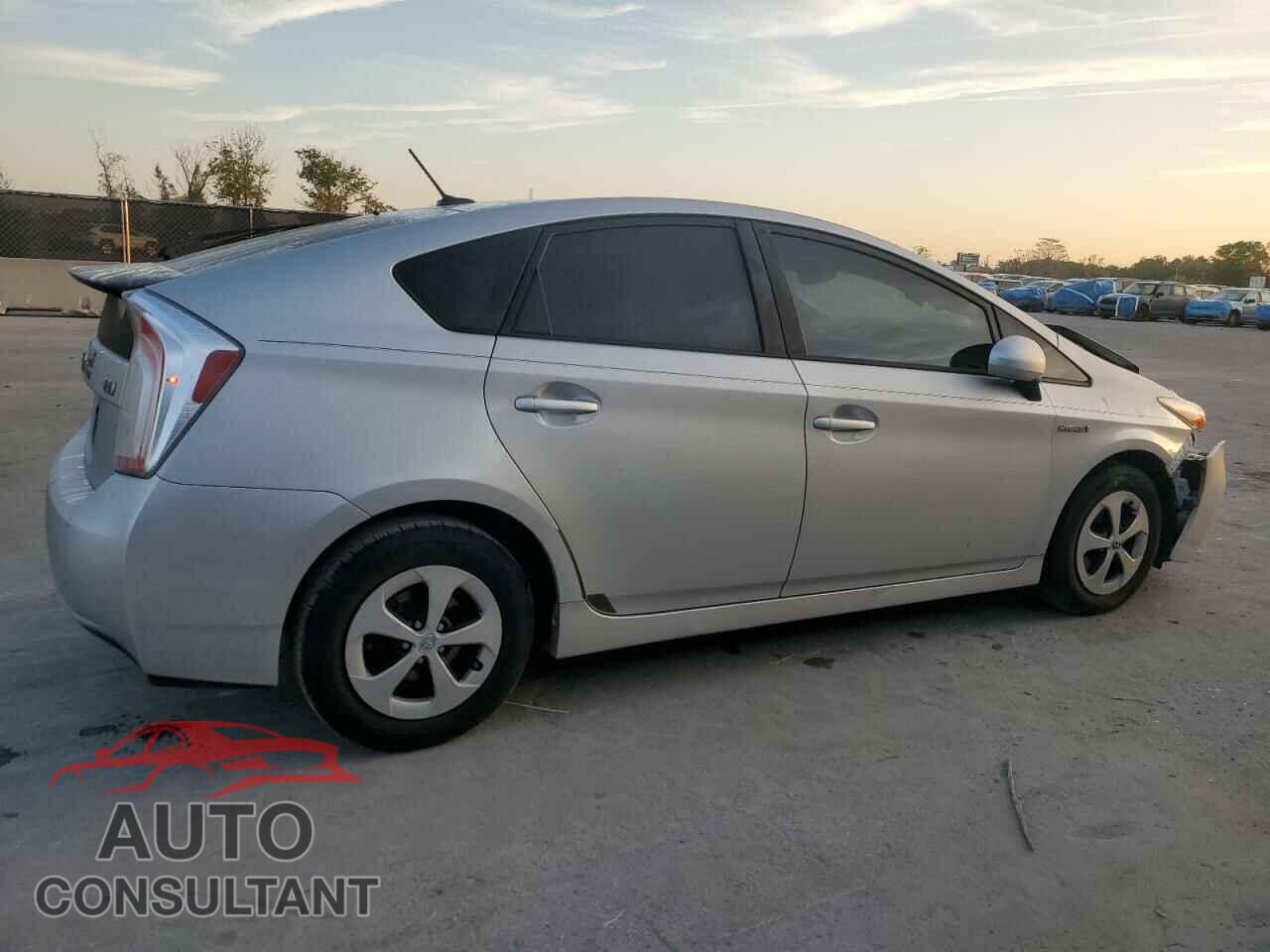 TOYOTA PRIUS 2015 - JTDKN3DU3F0444569
