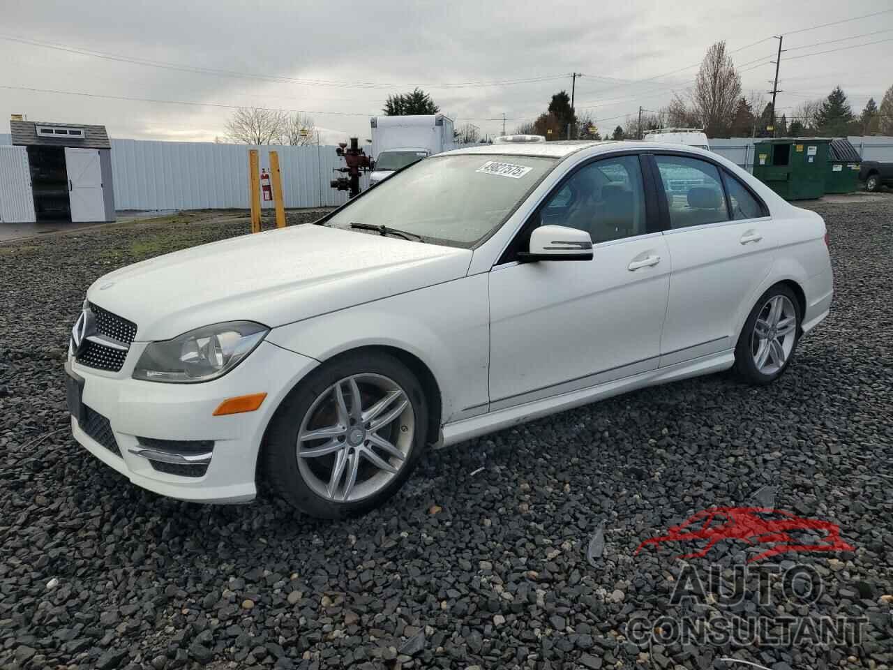 MERCEDES-BENZ C-CLASS 2012 - WDDGF8BB8CA655831