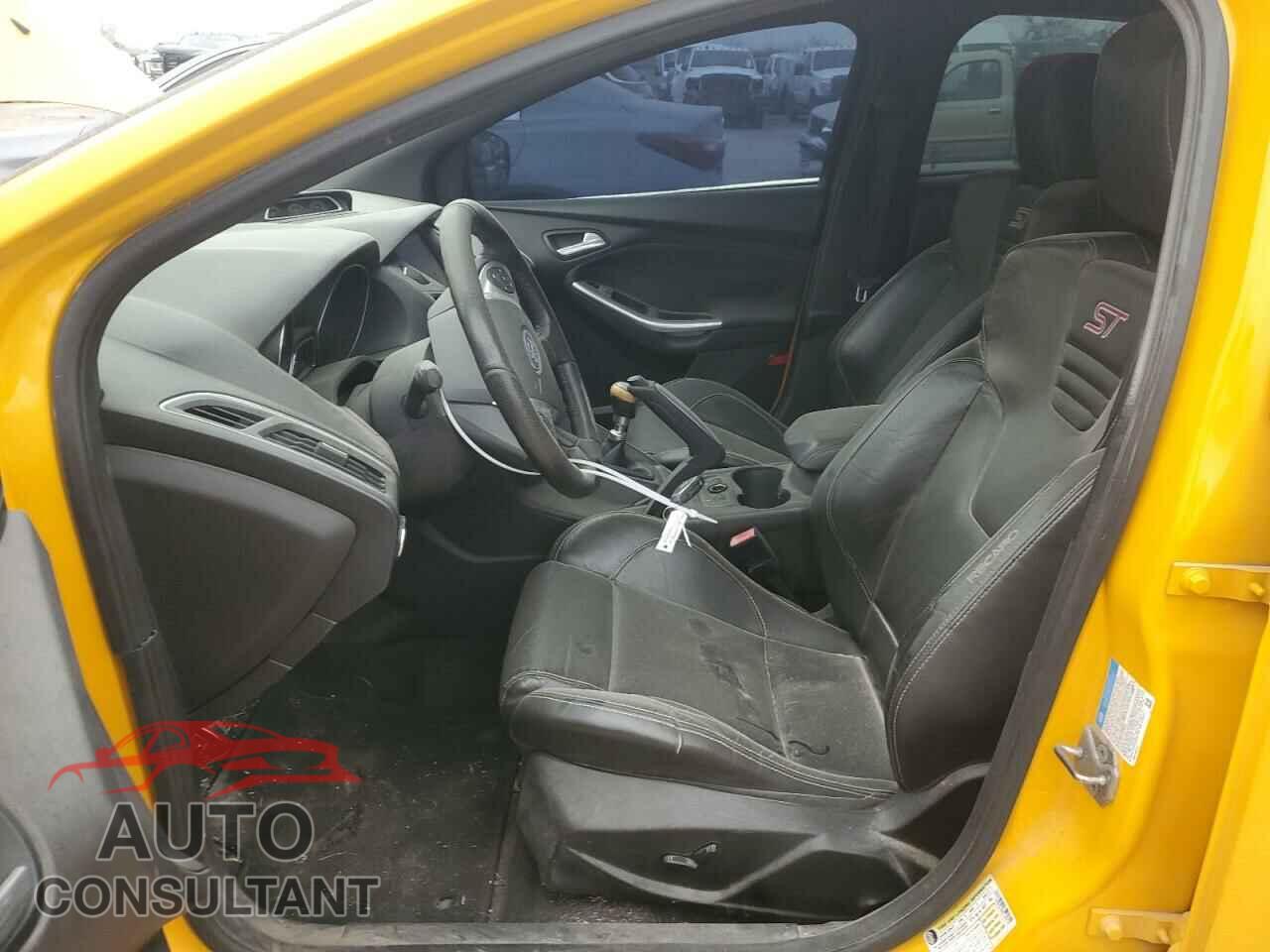 FORD FOCUS 2013 - 1FADP3L99DL100178