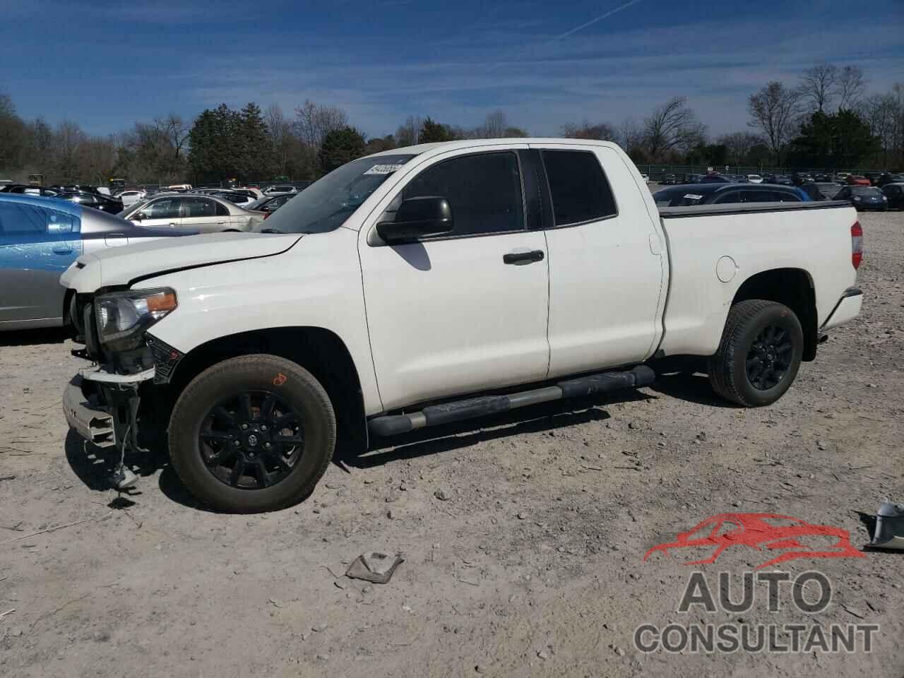 TOYOTA TUNDRA 2019 - 5TFRY5F16KX244114