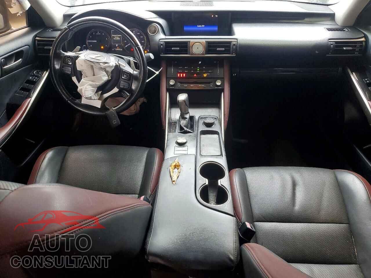 LEXUS IS 2017 - JTHBA1D29H5041876