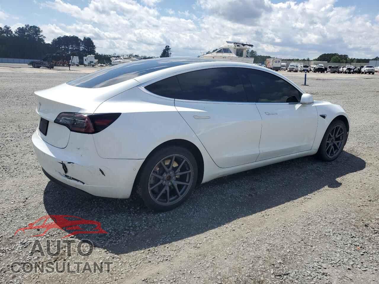 TESLA MODEL 3 2019 - 5YJ3E1EA8KF449503