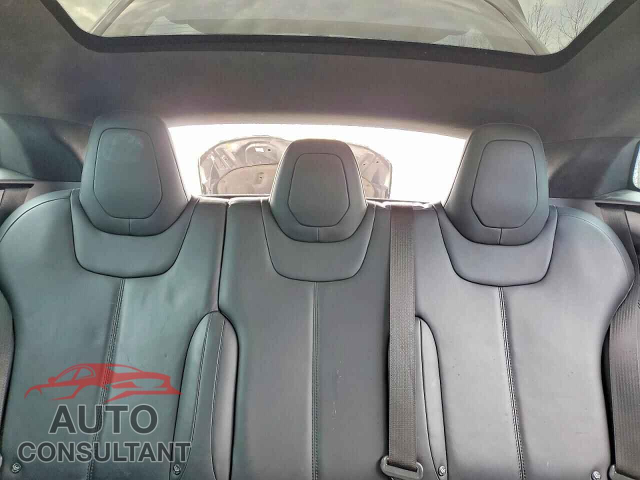 TESLA MODEL S 2015 - 5YJSA1E23FF116082