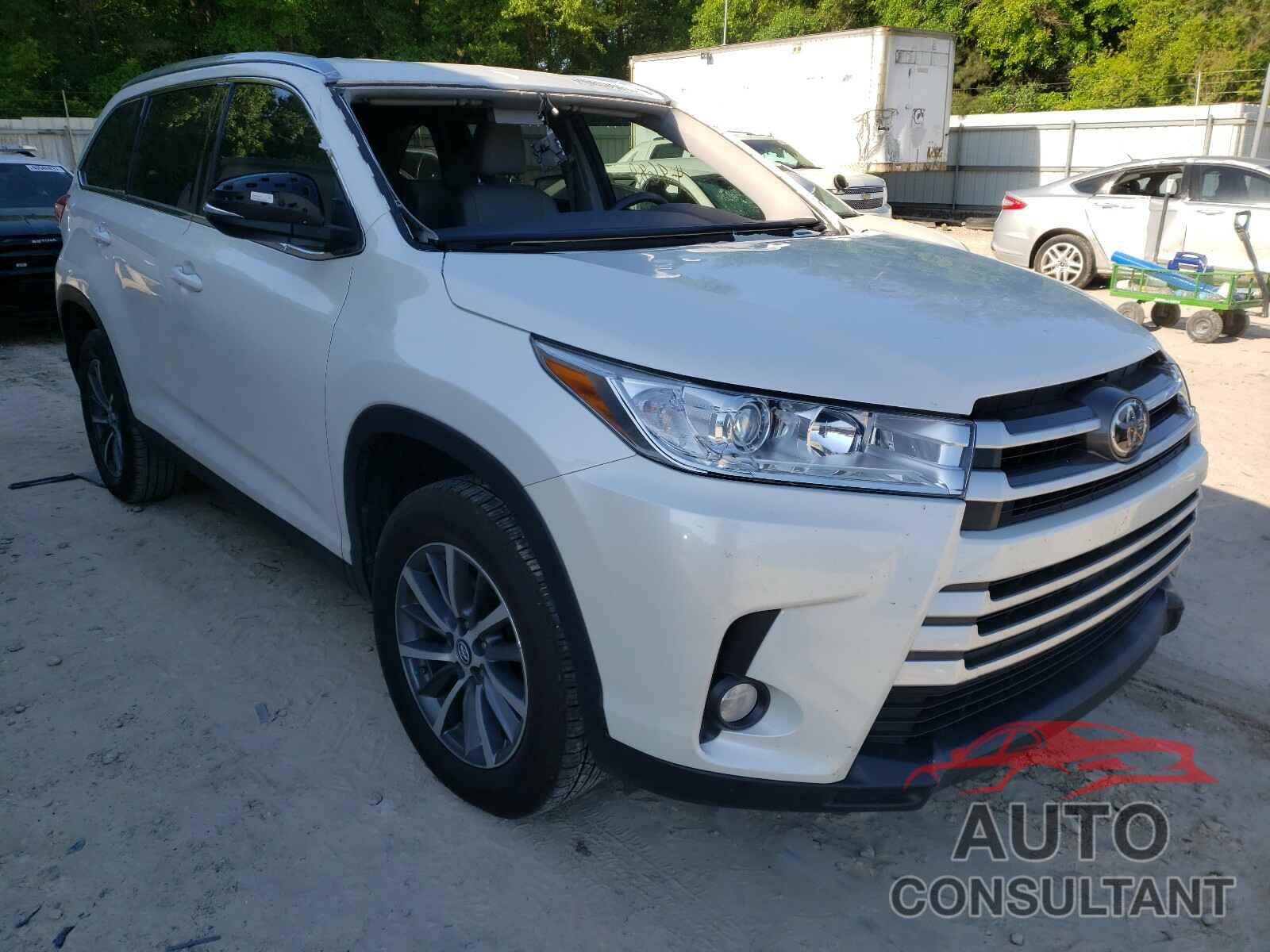 TOYOTA HIGHLANDER 2019 - 5TDKZRFH1KS324560