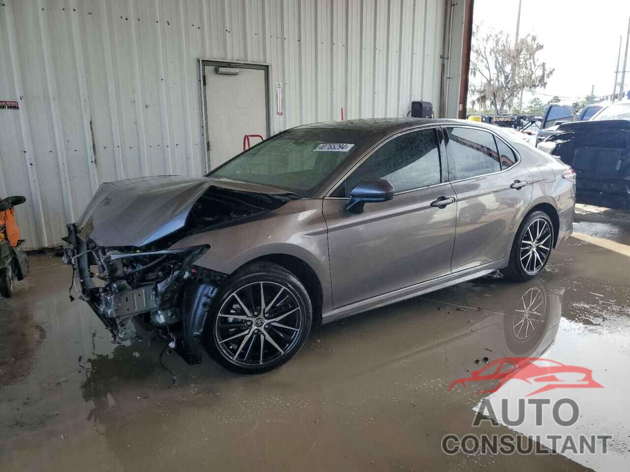 TOYOTA CAMRY 2021 - 4T1G11AK3MU451337