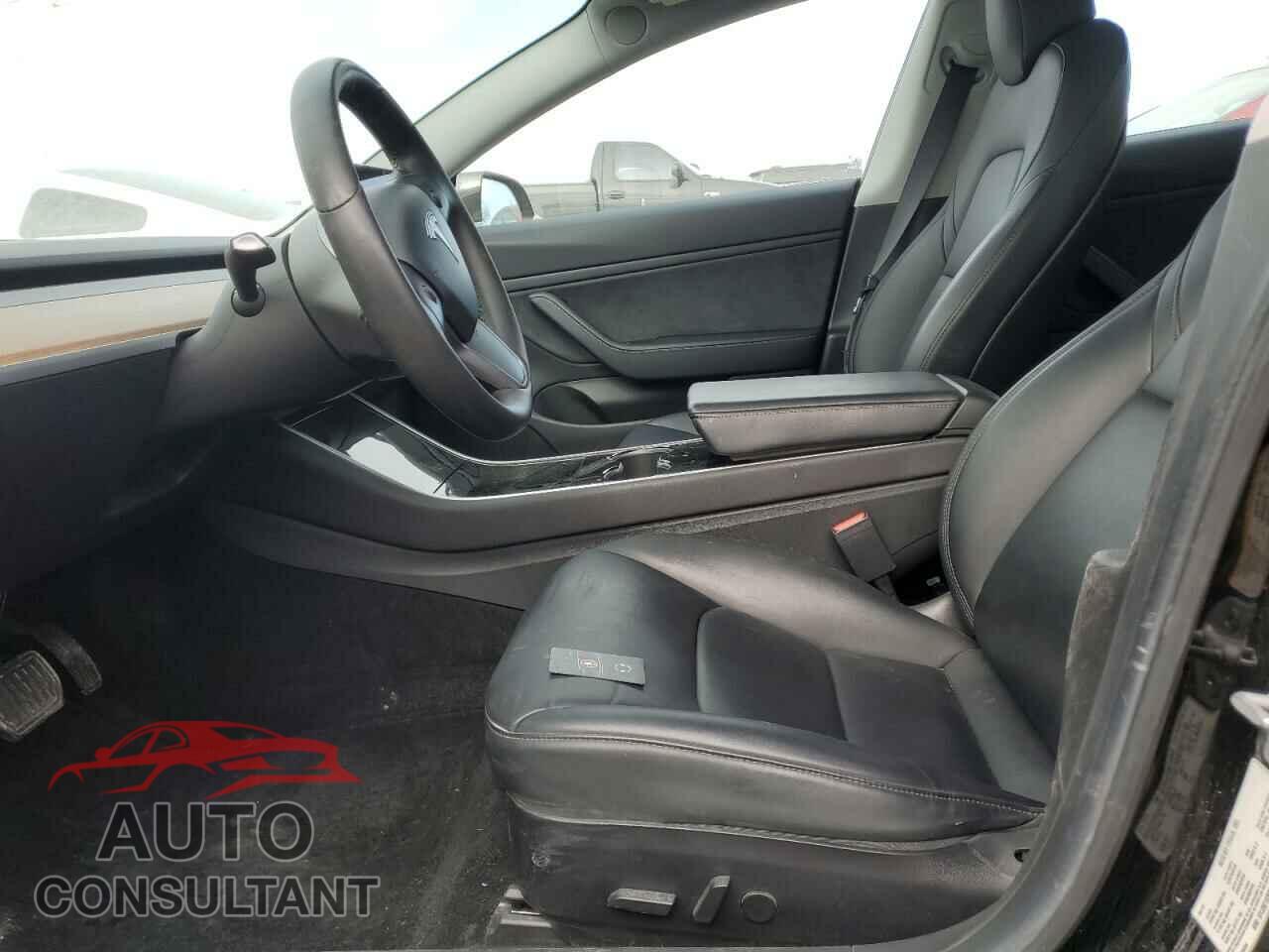 TESLA MODEL 3 2019 - 5YJ3E1EB3KF433640