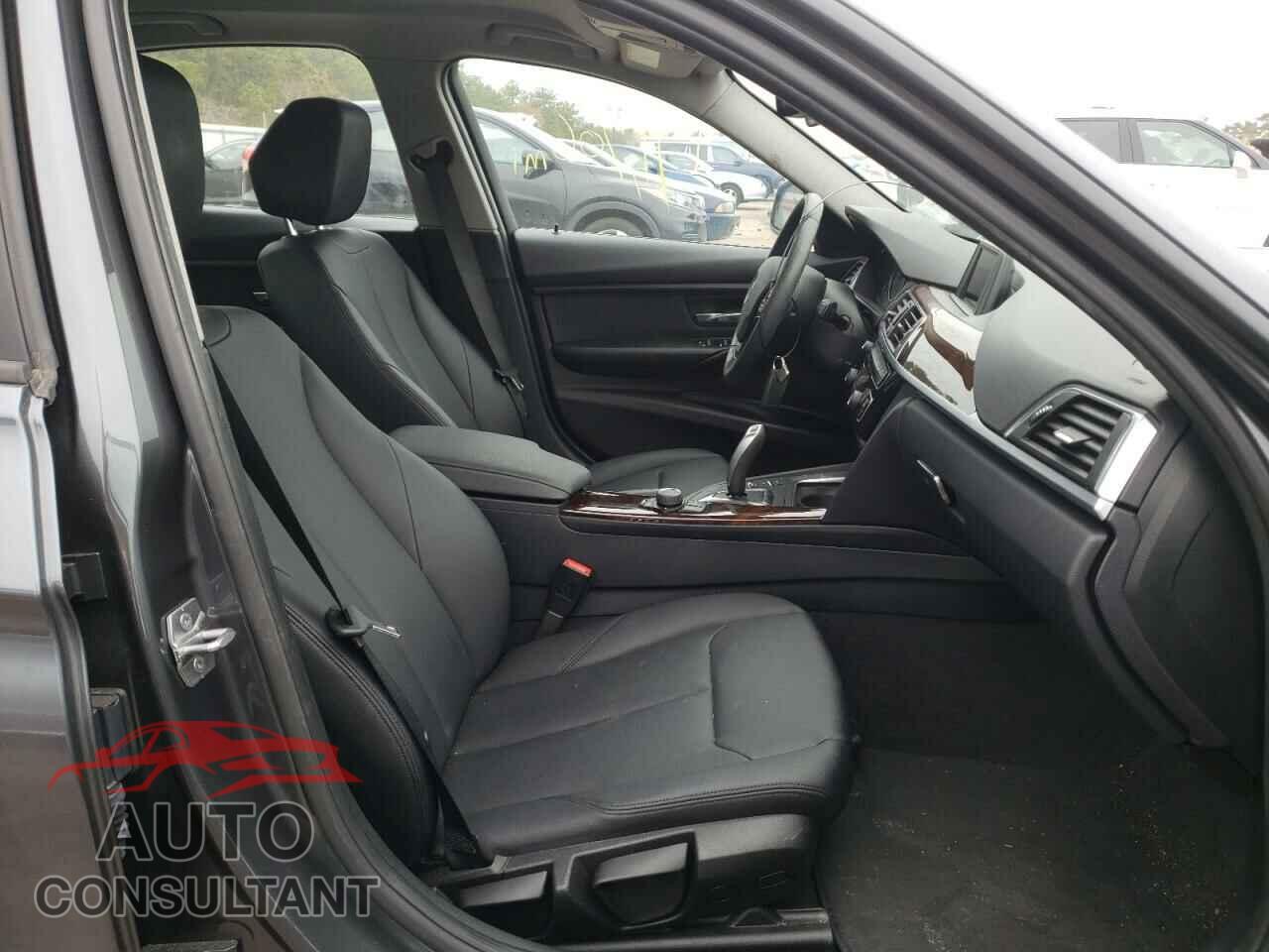 BMW 3 SERIES 2016 - WBA8E5G59GNU21437