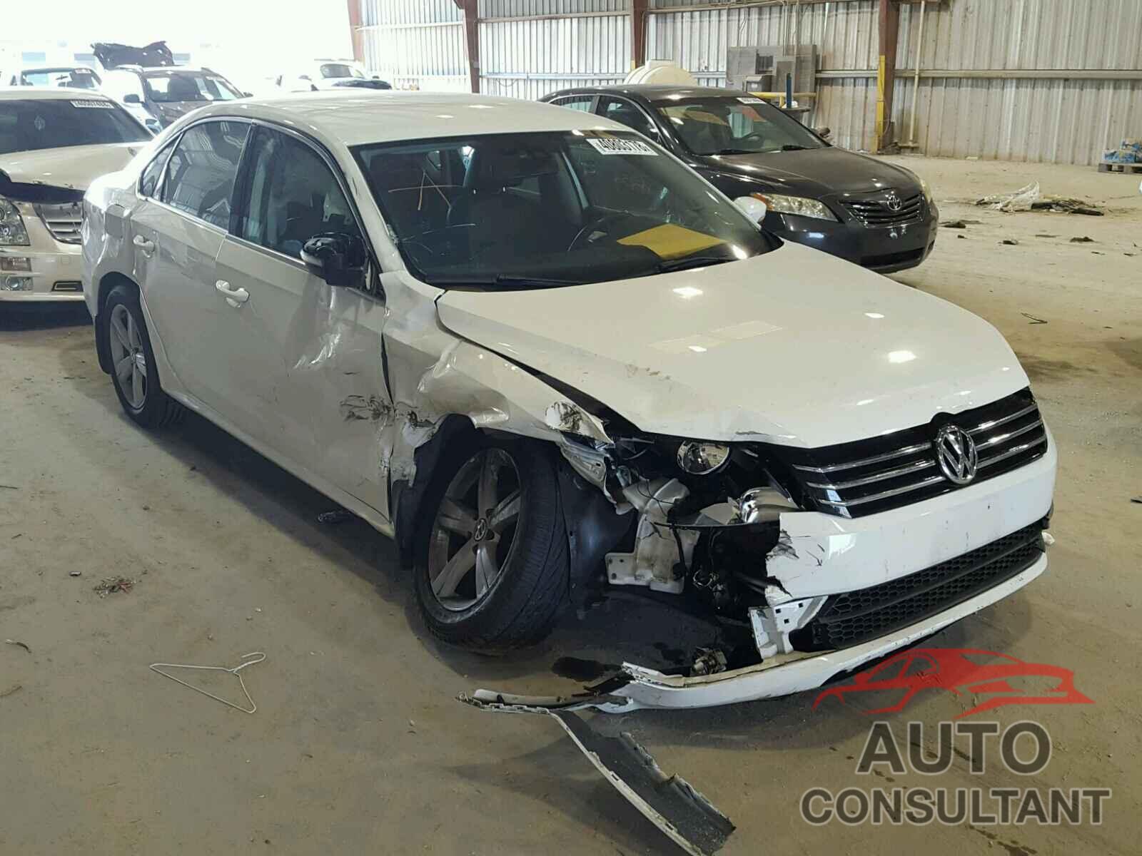 VOLKSWAGEN PASSAT 2015 - 1VWBT7A34FC054777