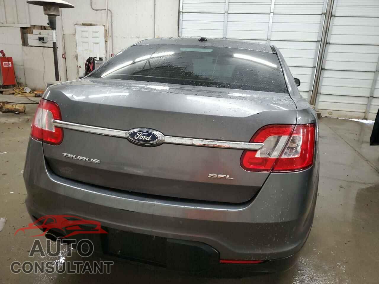 FORD TAURUS 2011 - 1FAHP2EW2BG112158