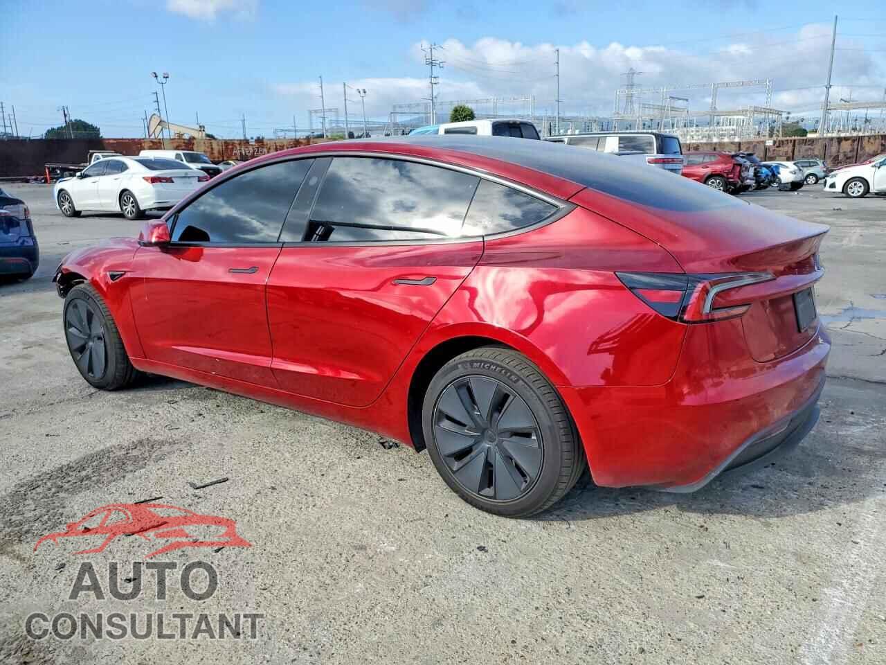 TESLA MODEL 3 2025 - 5YJ3E1EA3SF990457