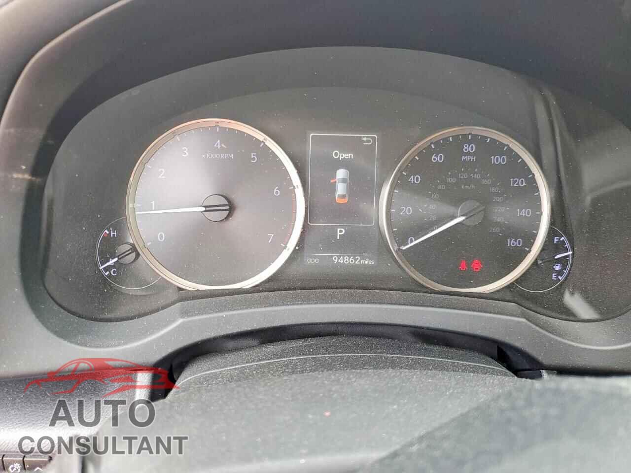 LEXUS IS 300 2019 - JTHBA1D29K5088686