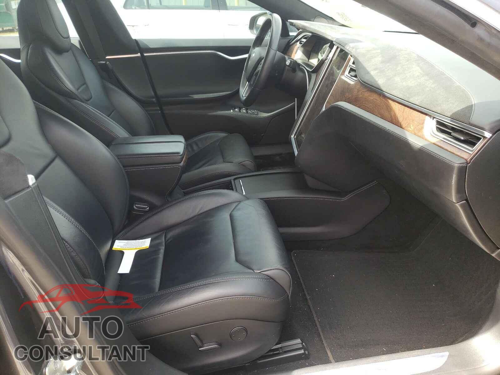 TESLA MODEL S 2017 - 5YJSA1E28HF194702