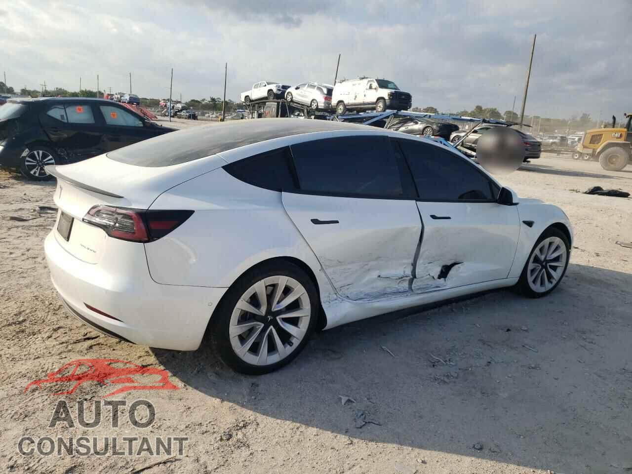 TESLA MODEL 3 2021 - 5YJ3E1EB8MF044754