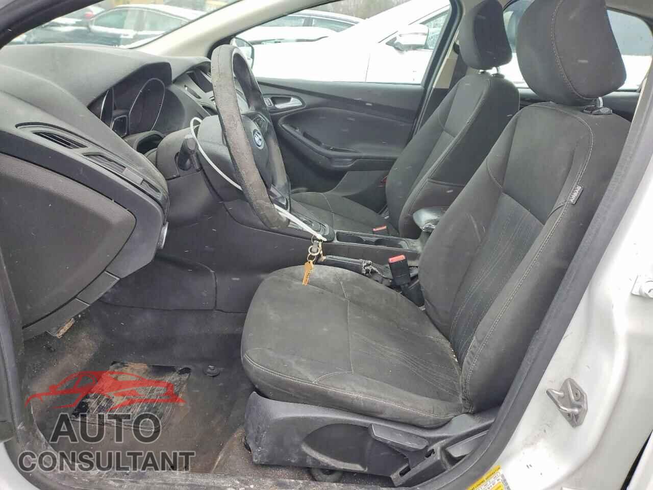 FORD FOCUS 2016 - 1FADP3F23GL247700