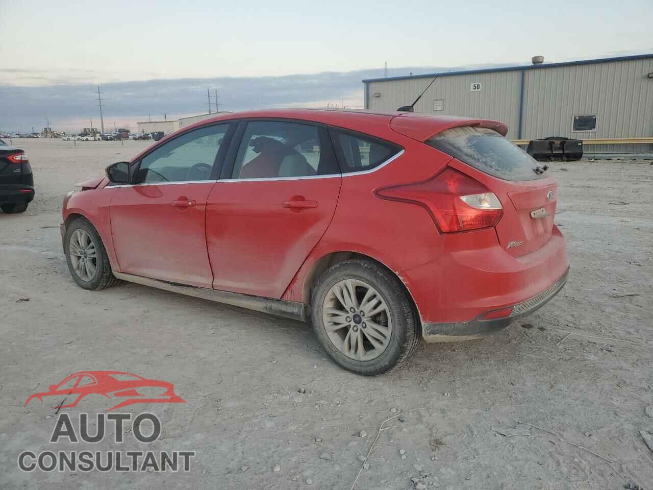 FORD FOCUS 2012 - 1FAHP3M20CL313554