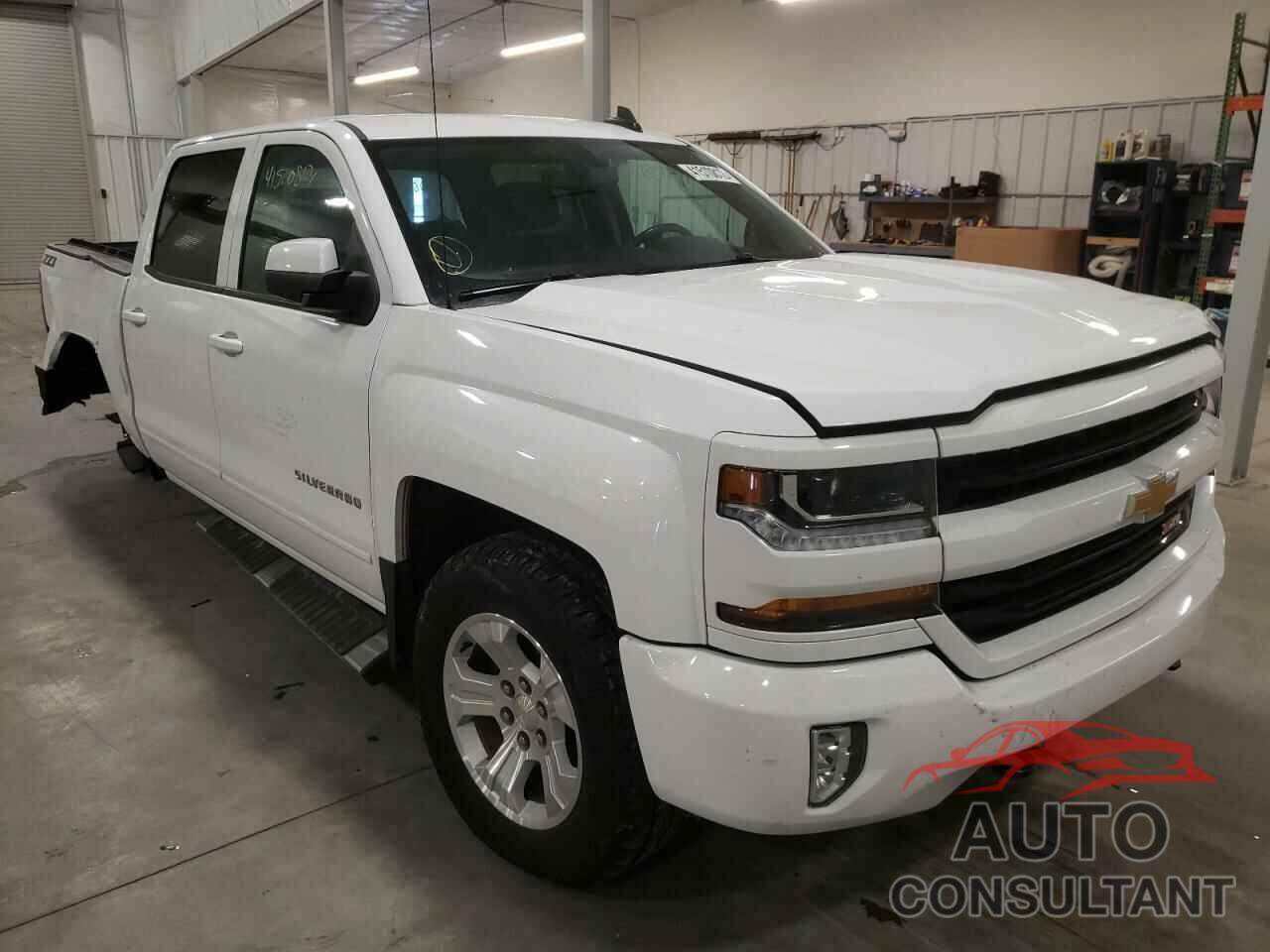 CHEVROLET SILVERADO 2018 - 3GCUKREC4JG356628