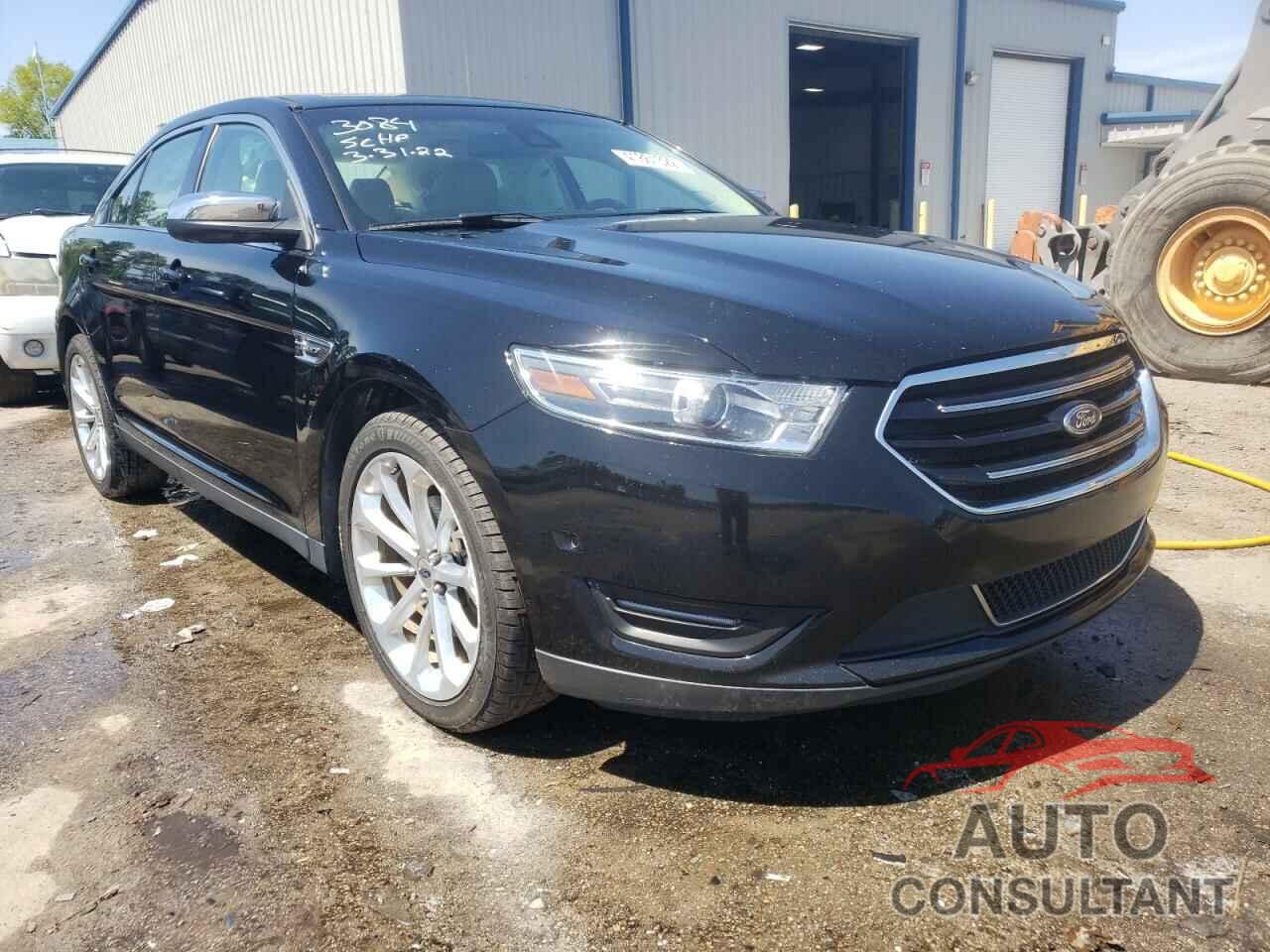 FORD TAURUS 2018 - 1FAHP2F82JG138404