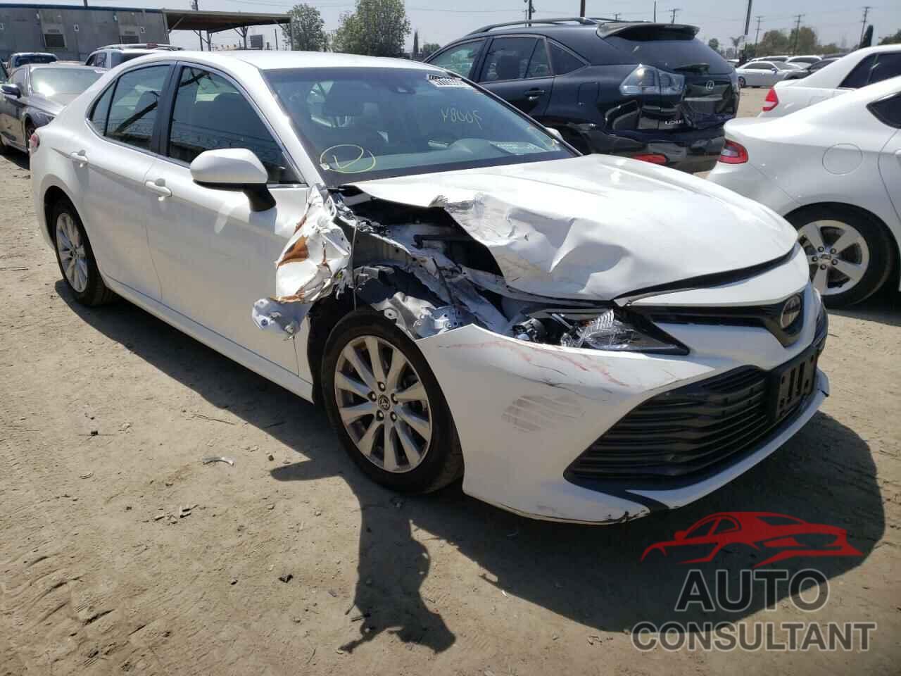 TOYOTA CAMRY 2018 - JTNB11HK3J3073957