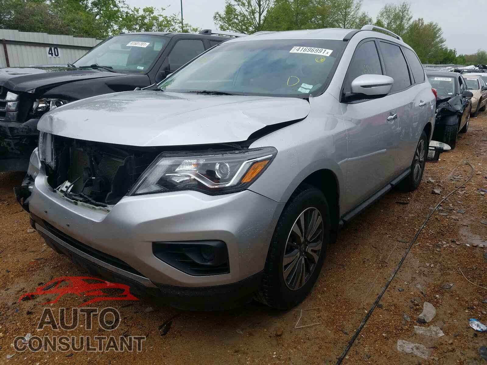 NISSAN PATHFINDER 2017 - 5N1DR2MM2HC622833
